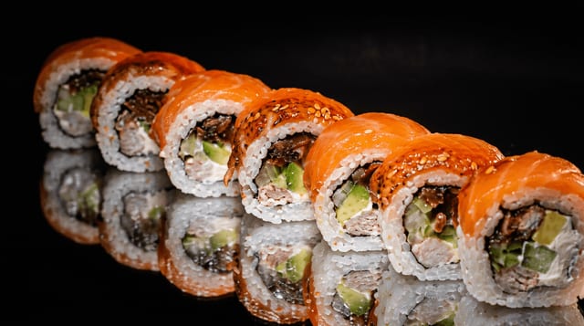 Karakuchi Roll.