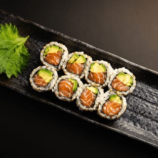 Salmon & Avocado Roll